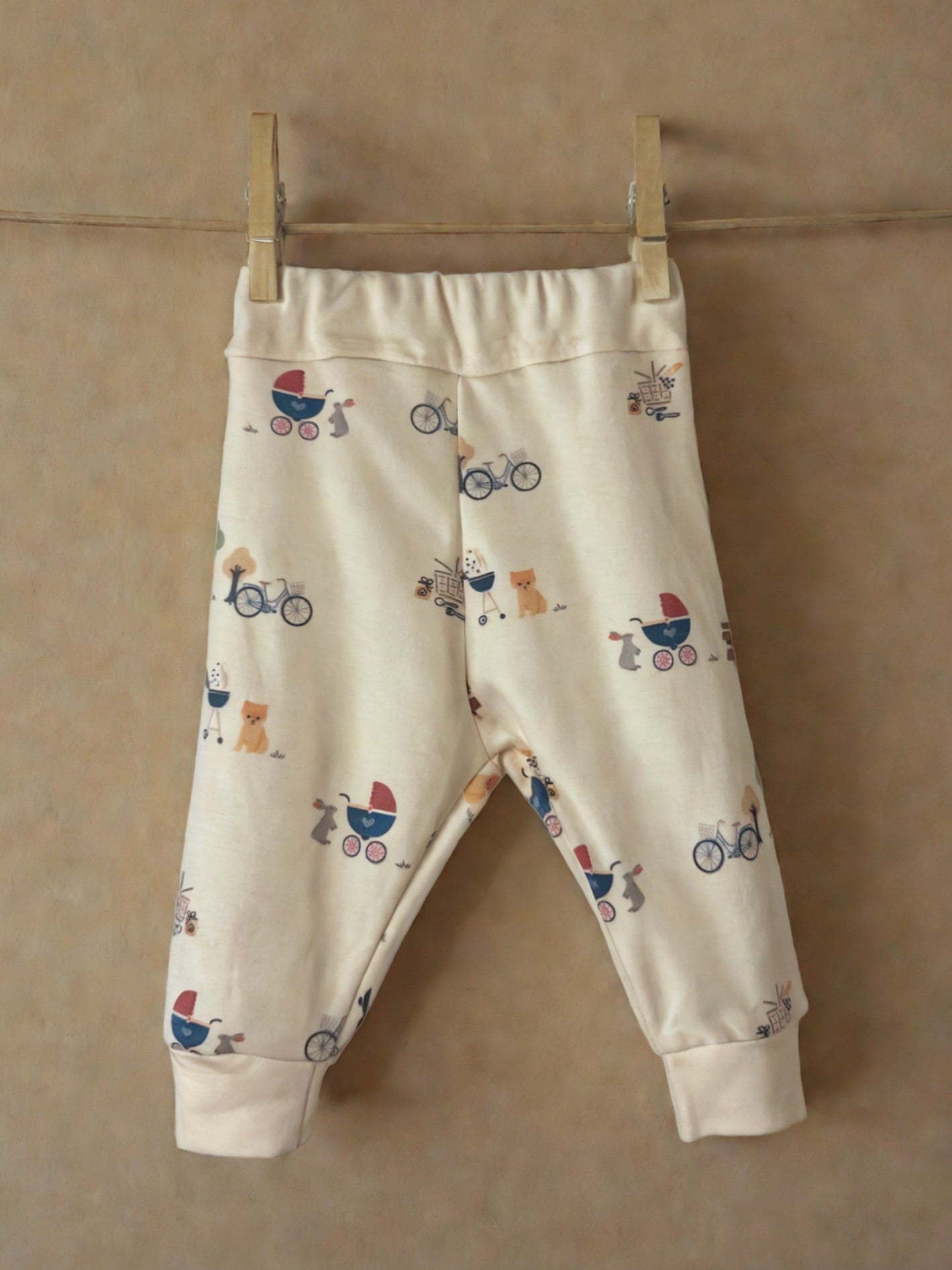 Екип от 3 части Tiny World