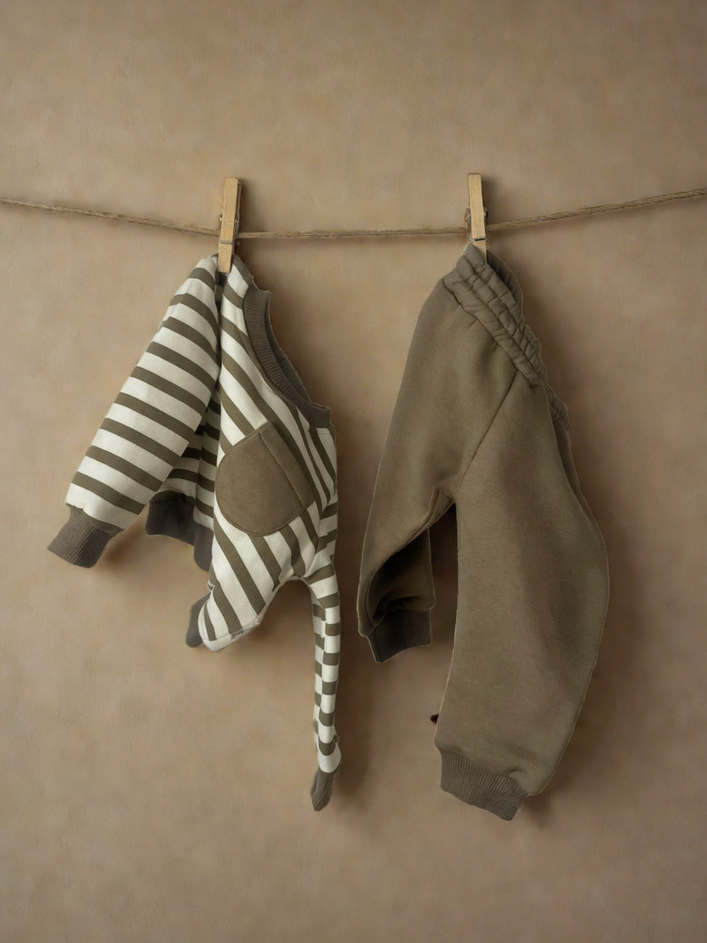 Екип от 2 части Brown