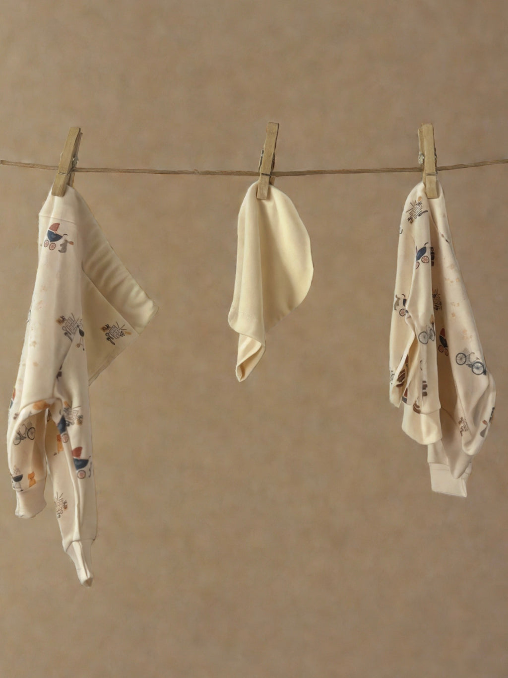 Екип от 3 части Tiny World