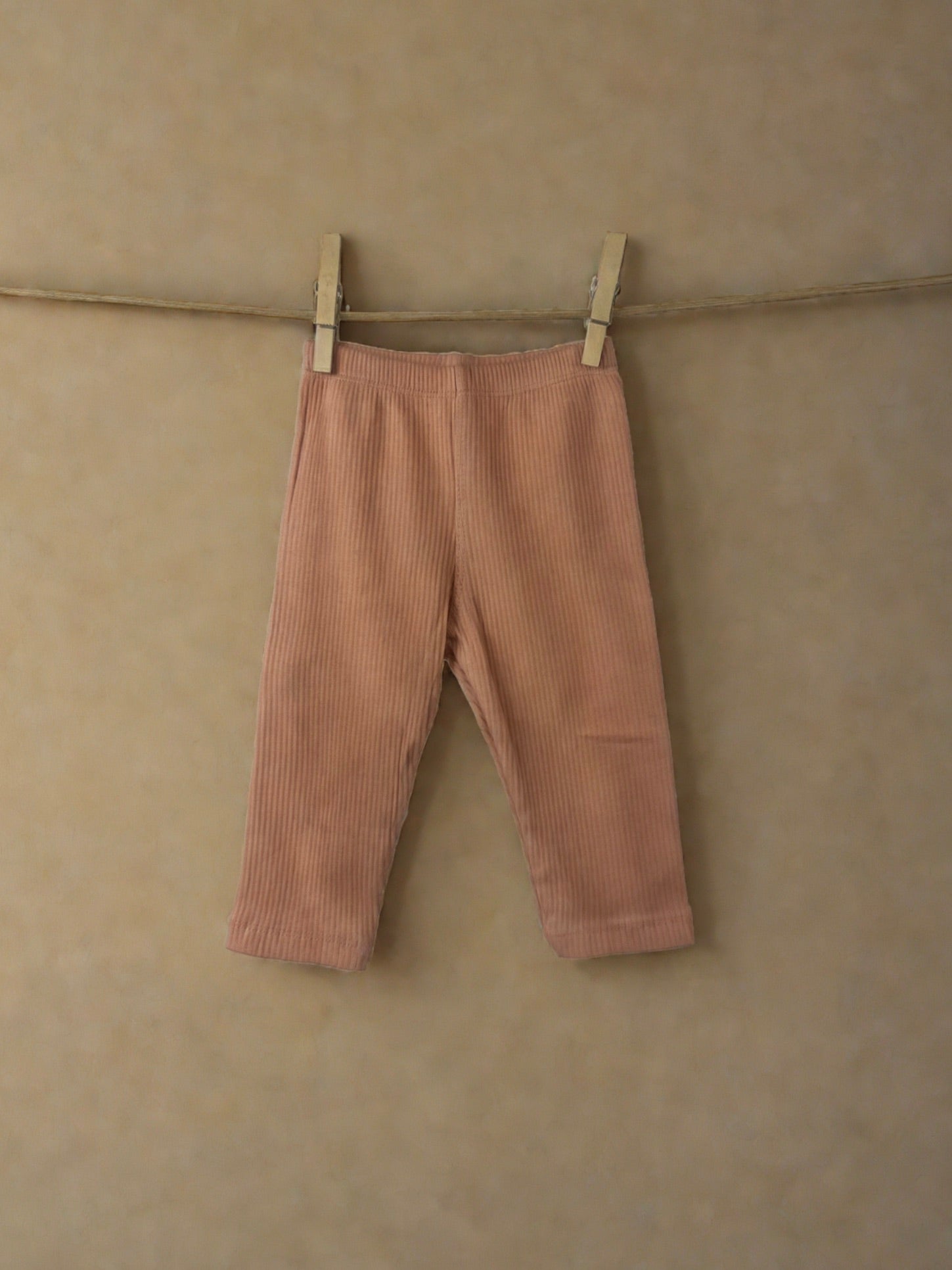 Сет от 3 части с пухен елек Little House