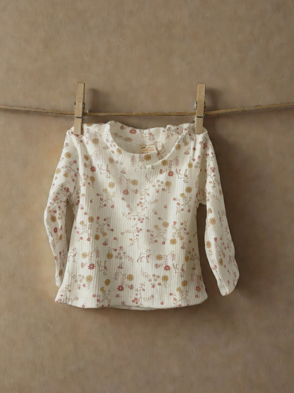 Сет от 3 части с пухен елек Little House