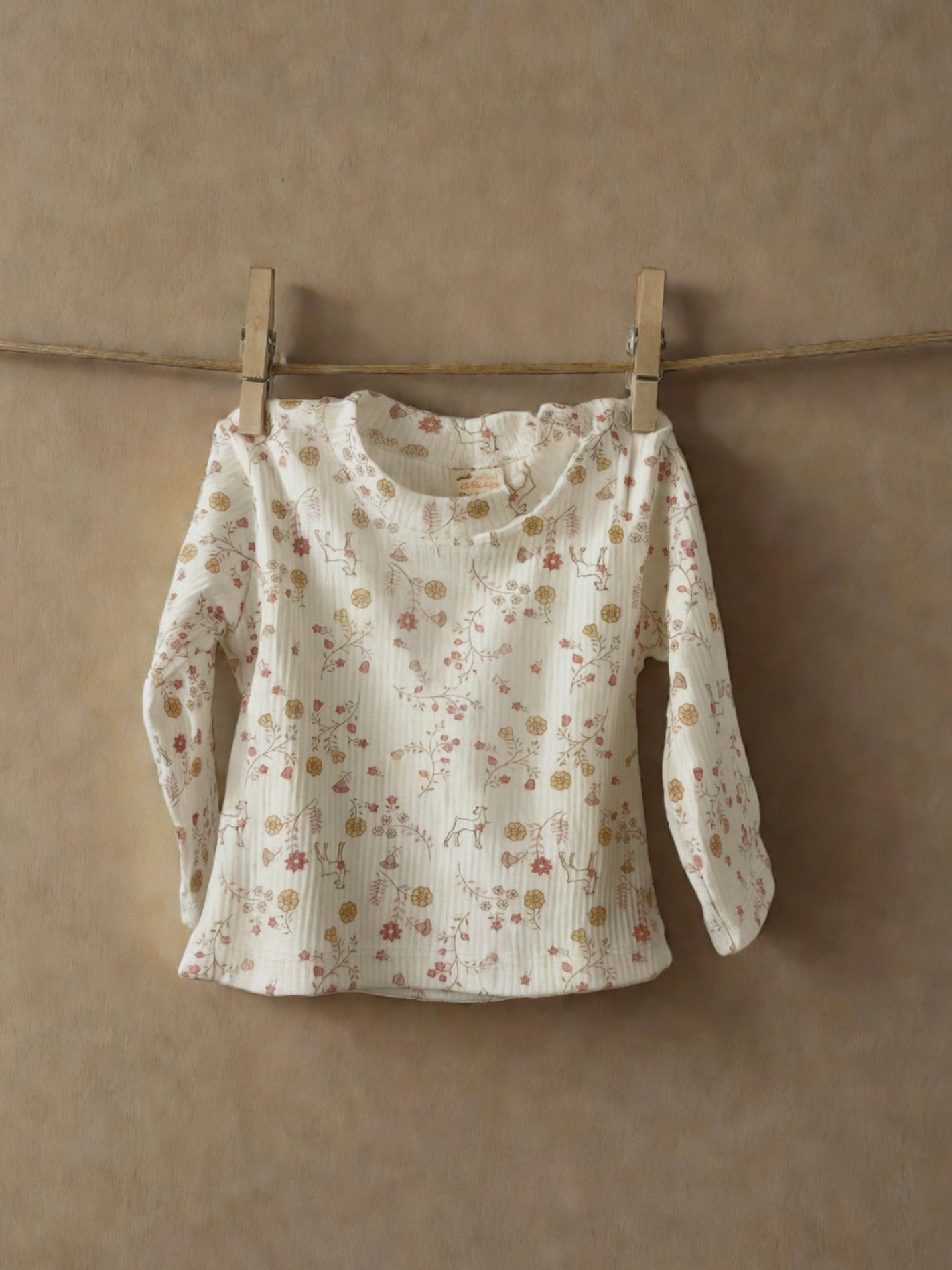 Сет от 3 части с пухен елек Little House